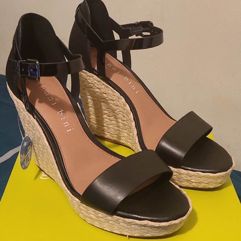 Gianni Bini Wedges